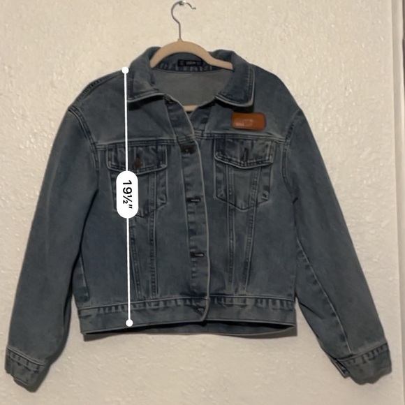 Shein jean jacket, button front size small - Picture 3 of 7